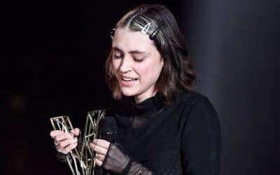 POMME sacrée Artiste Féminine  !!!!